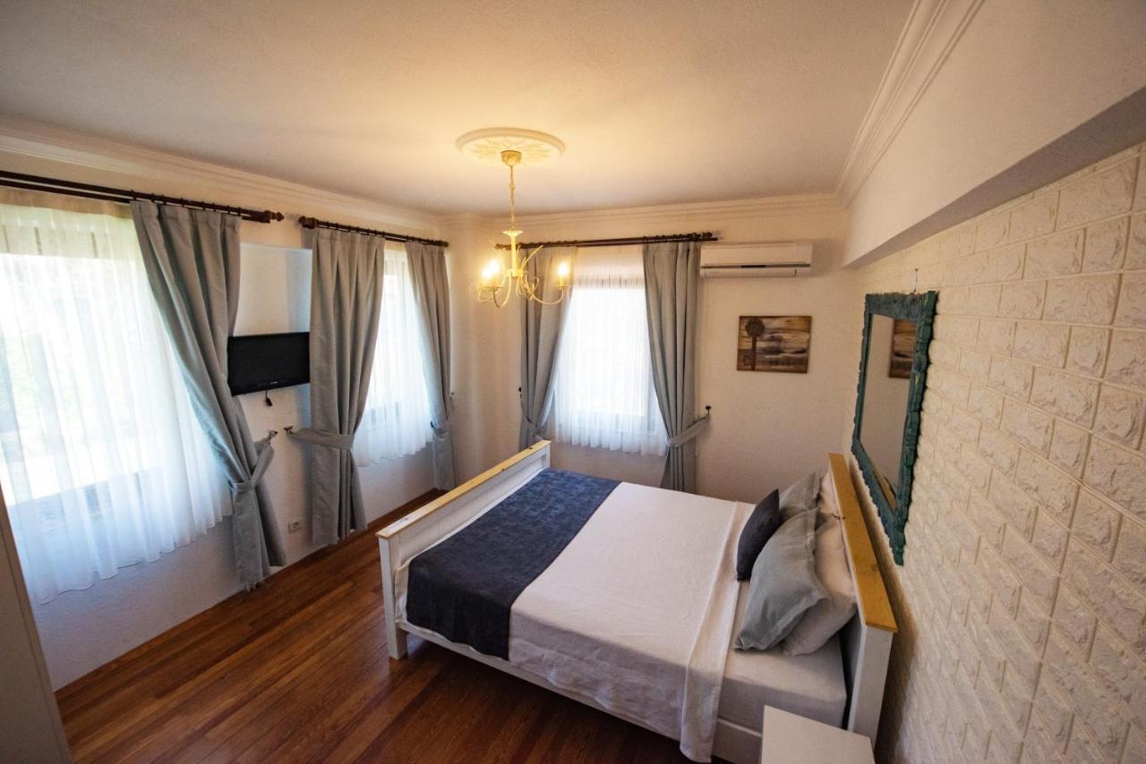 Ebruli Hotel Bozcaada Exterior photo